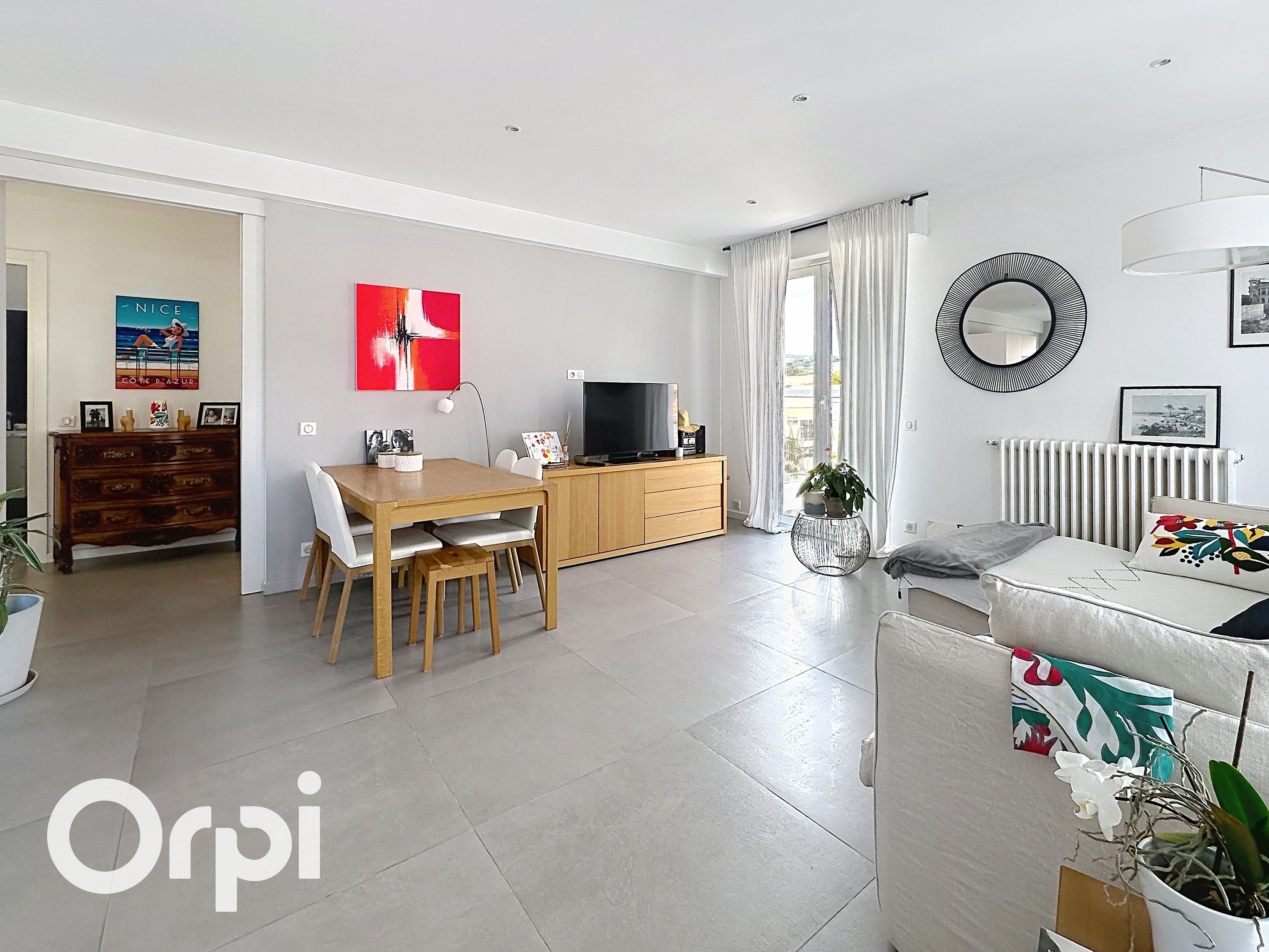 Villa 8 pièces Villeneuve-Loubet 150m² — Le Carré d'Azur