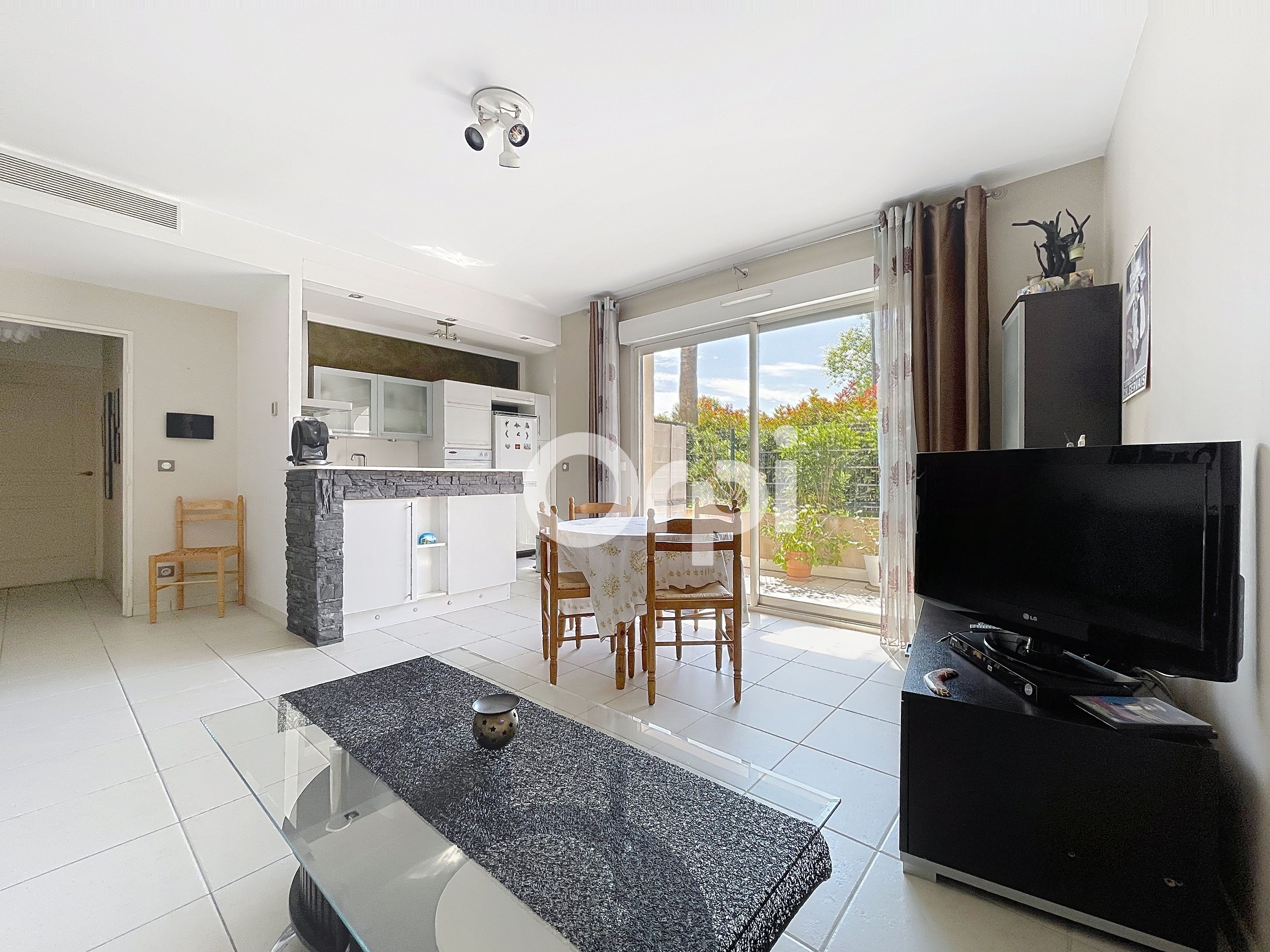 Appartement 4 pièces Cagnes-sur-Mer 61.04m² — Le Carré d'Azur
