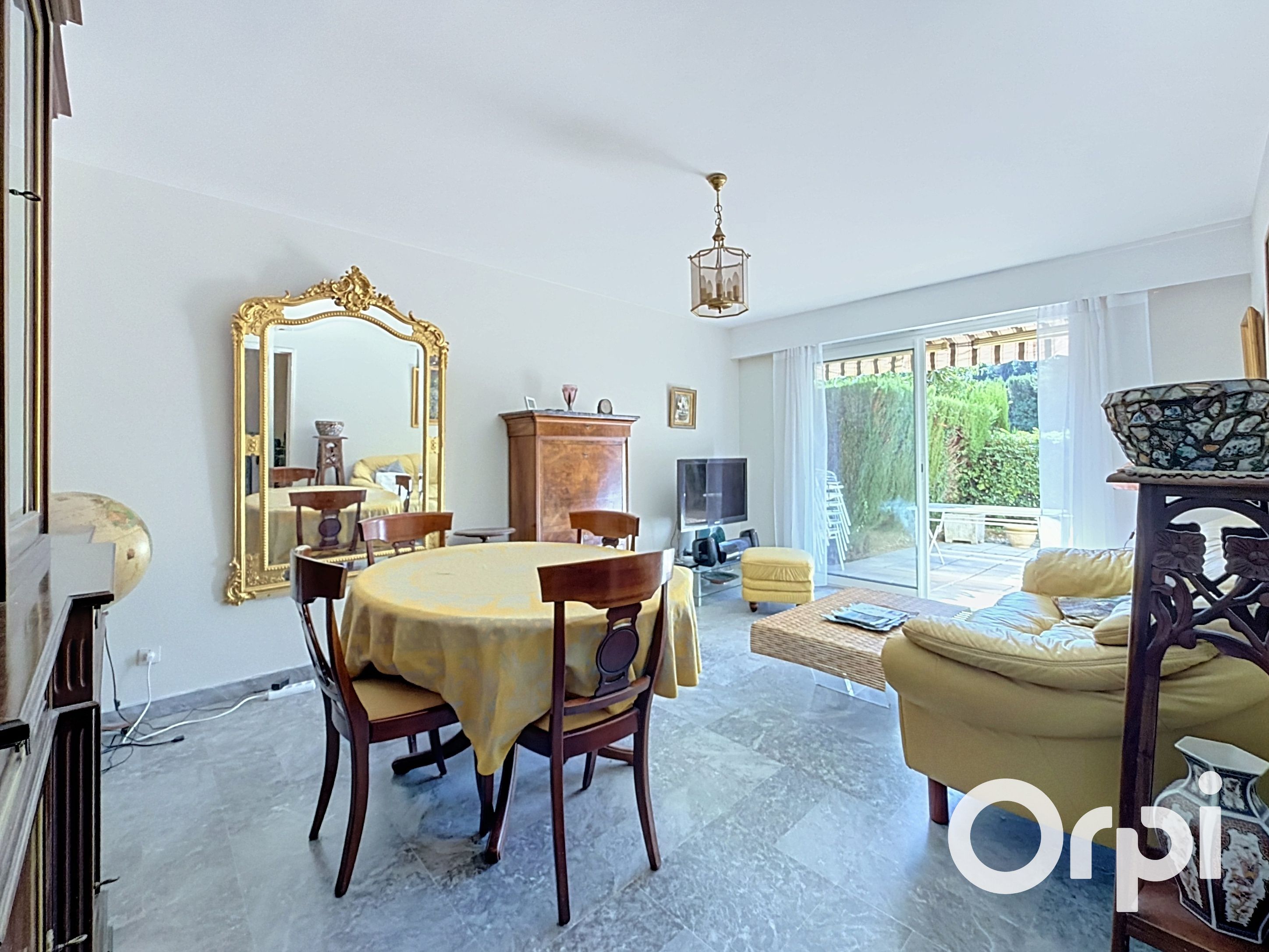 Appartement 3 pièces VILLENEUVE LOUBET 62m² — Le Carré d'Azur
