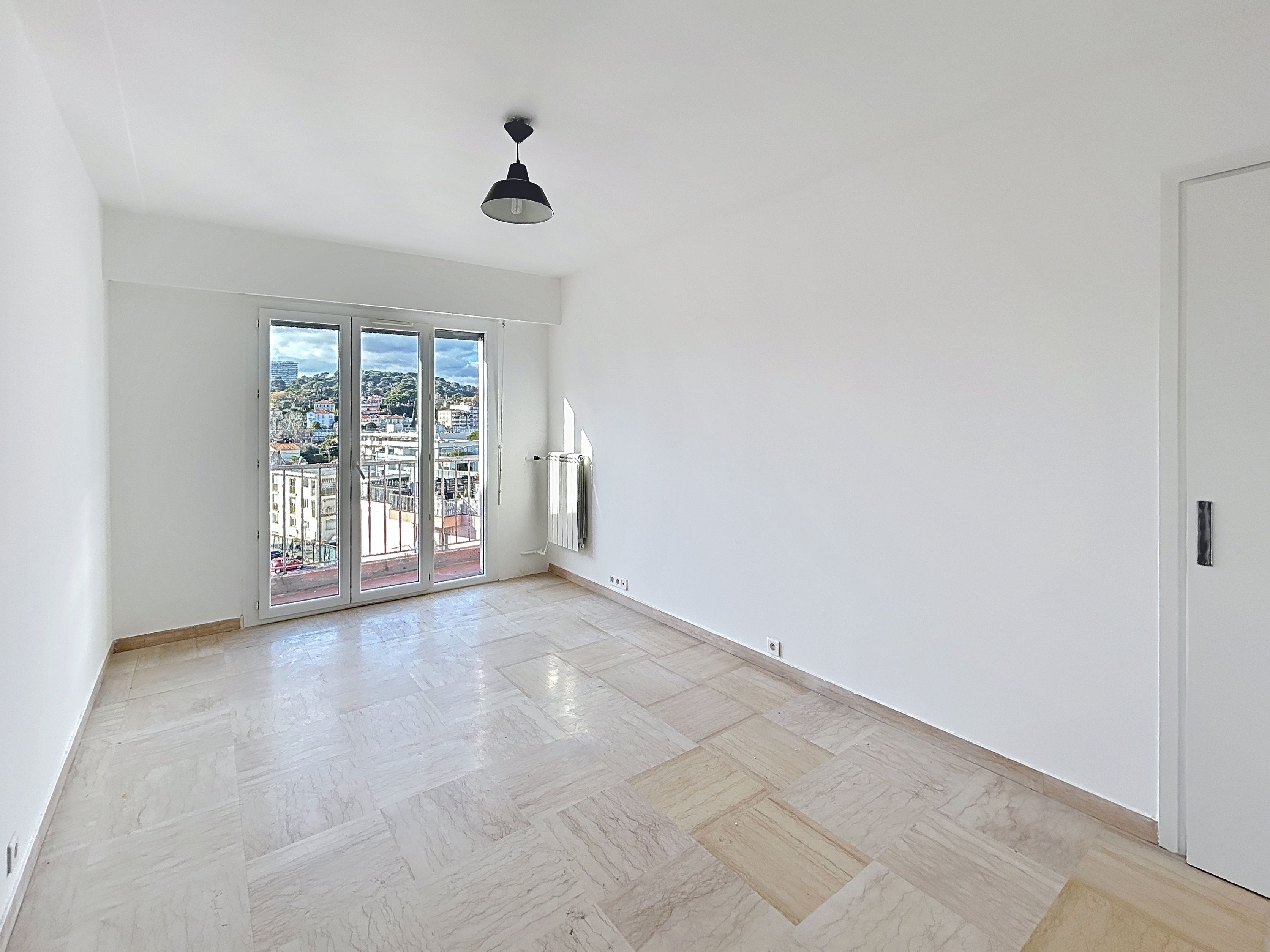 Appartement 2 pièces Cagnes-sur-Mer — Le Carré d'Azur