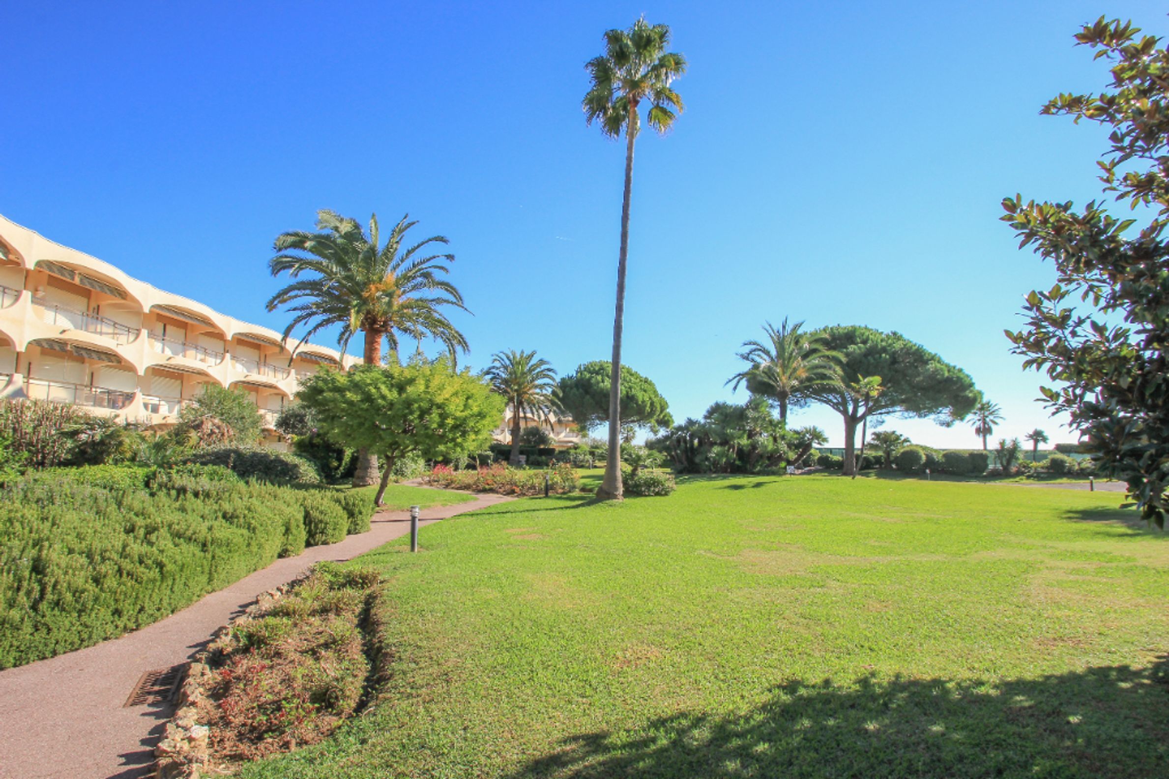 Appartement 3 pièces Villeneuve-Loubet 45m² — Le Carré d'Azur